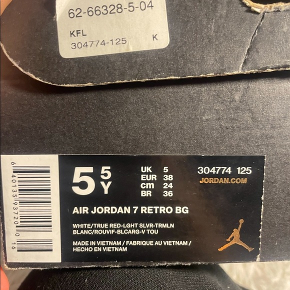 Air Jordan 7 retro BG hare size 5.5y (around woman’s 7.5). - Picture 4 of 5